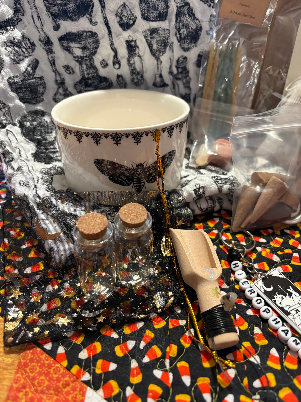Bug & Bear Boo Box